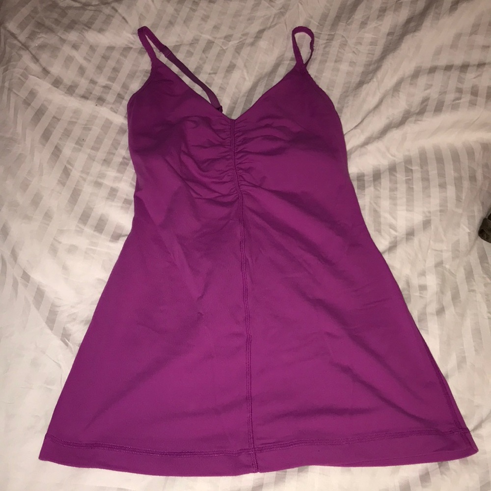 Lululemon athletic top